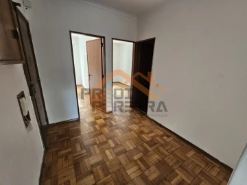 Apartamento T2 para Venda em Póvoa de Santa Iria e Forte da Casa