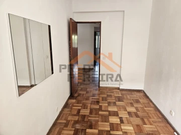Apartamento T2 para Venda em Póvoa de Santa Iria e Forte da Casa