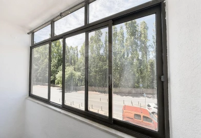 Apartamento T3 para Arrendamento em Queluz e Belas