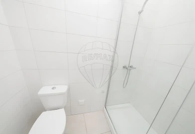 Apartamento T3 para Arrendamento em Queluz e Belas
