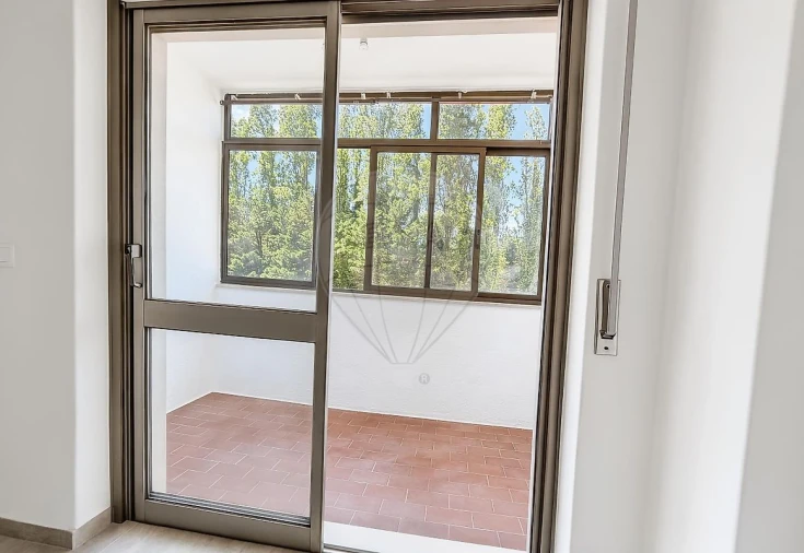 Apartamento T3 para Arrendamento em Queluz e Belas Foto 17