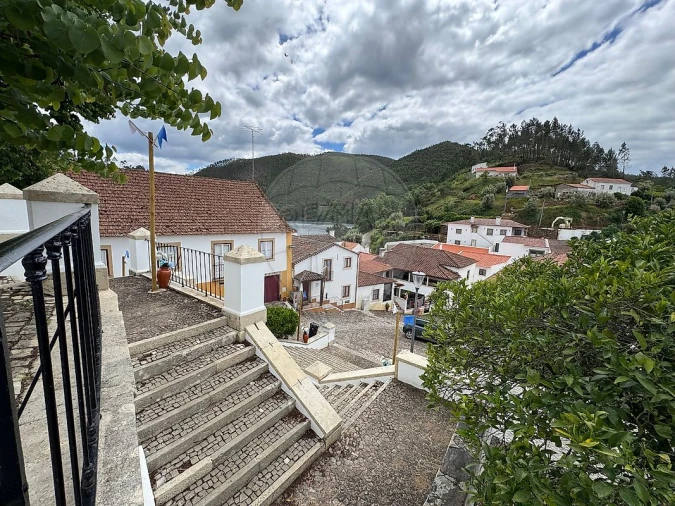 Moradia T3 para Venda em Beco Foto 19