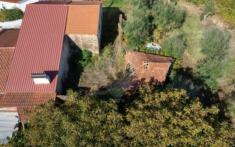 Moradia T2 para Venda em Beco Foto 22