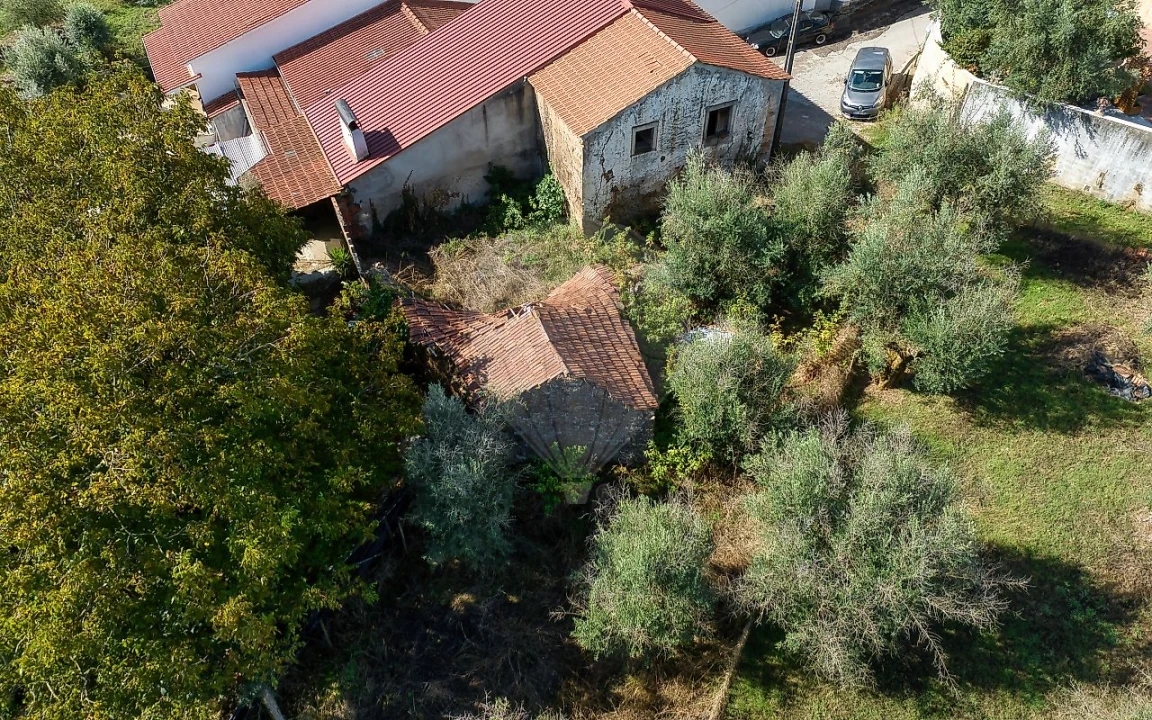 Moradia T2 para Venda em Beco Foto 21