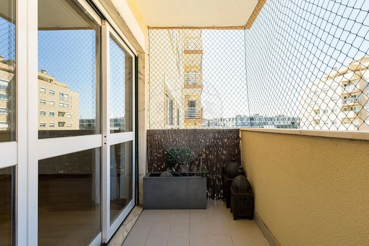 Apartamento T1 para Venda em Carnaxide e Queijas Foto 20