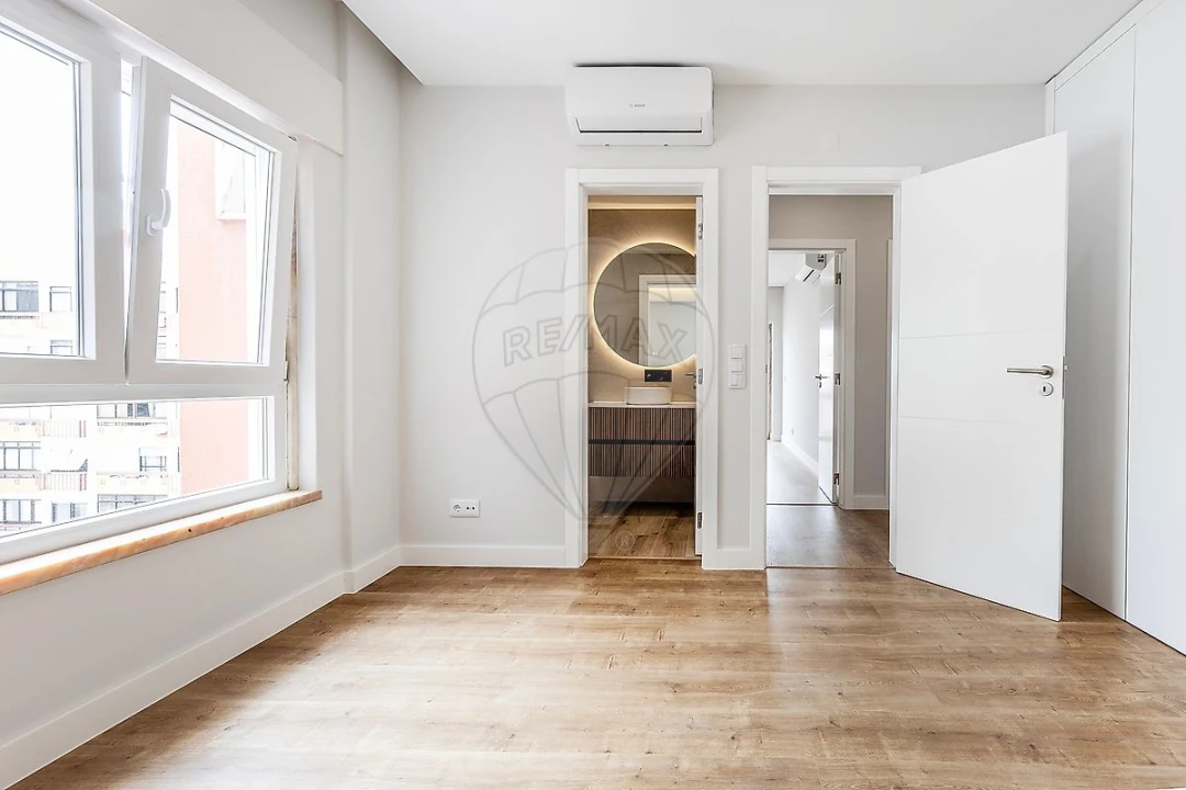 Apartamento T3 para Venda em Alfragide Foto 26
