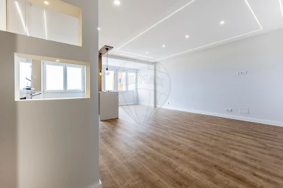 Apartamento T3 para Venda em Alfragide