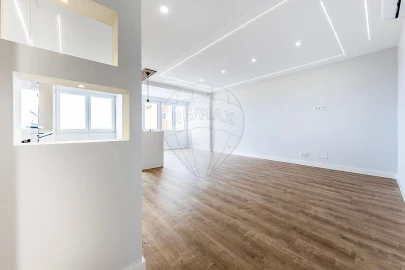 Apartamento T3 para Venda em Alfragide