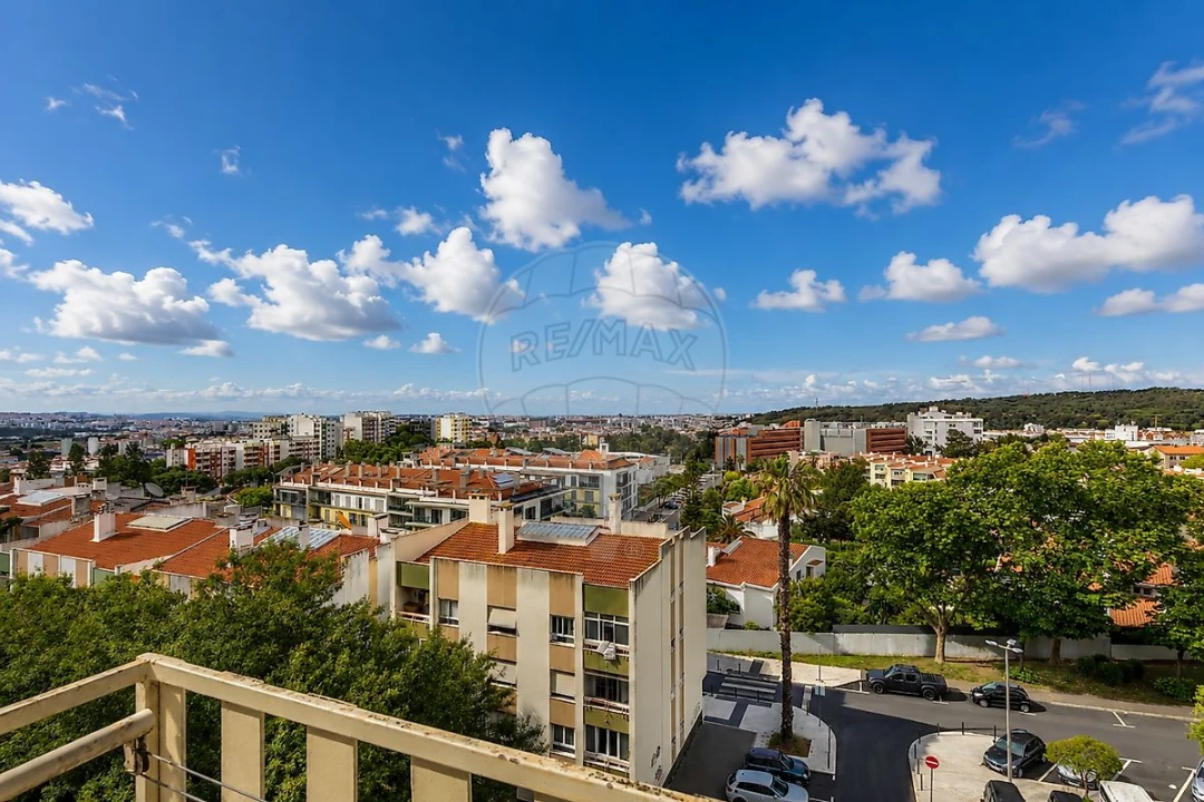 Apartamento T3 para Venda em Alfragide Foto 30