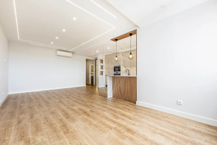 Apartamento T3 para Venda em Alfragide Foto 8