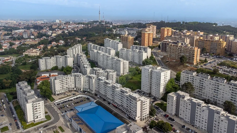 Loja para Venda em Vilar de Andorinho Foto 10