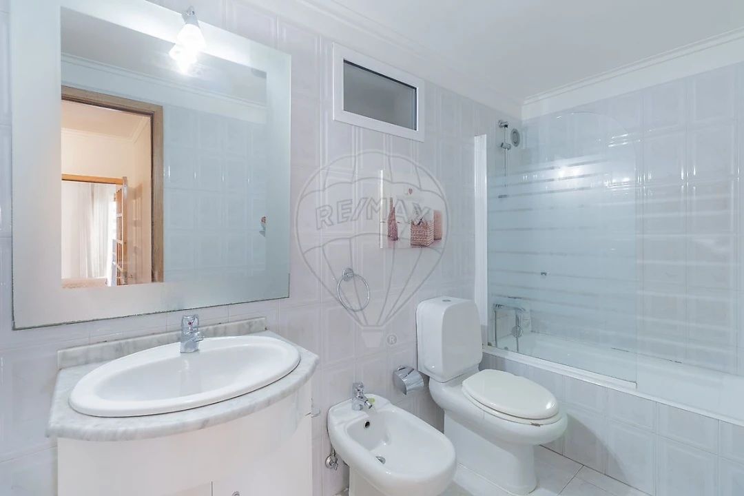 Apartamento T1 para Venda em Mafamude e Vilar do Paraíso Foto 19