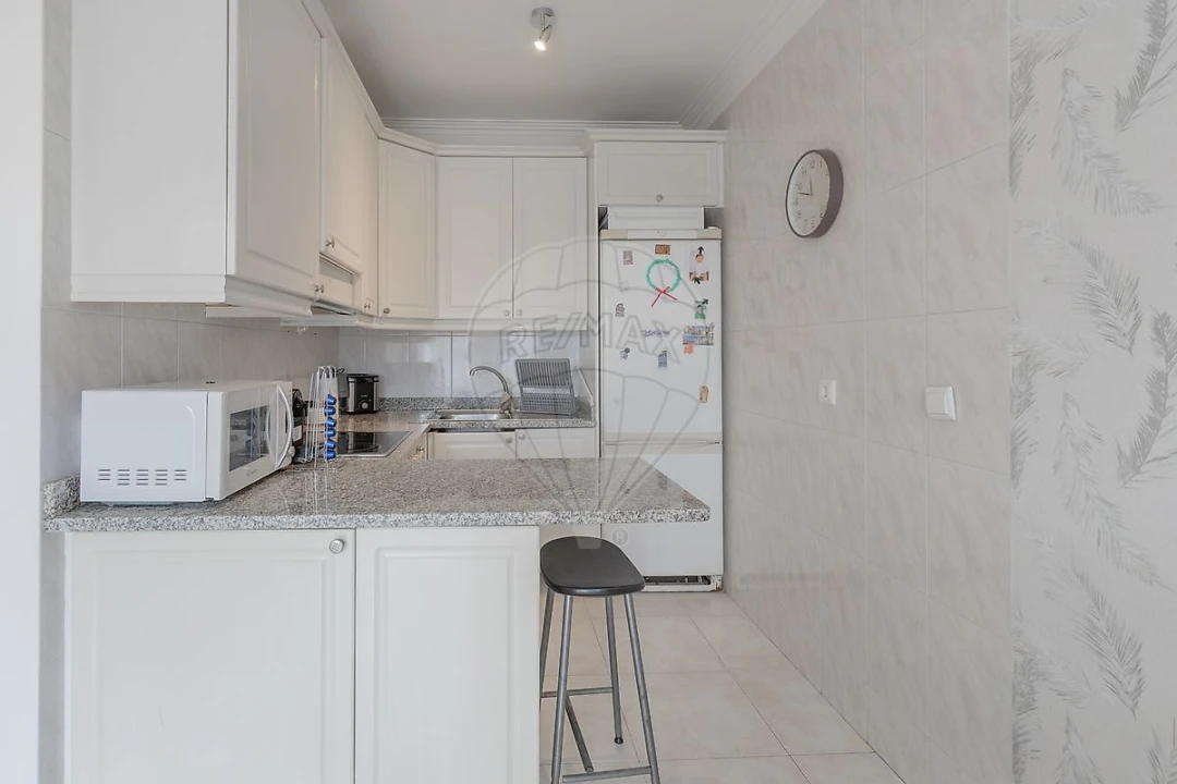 Apartamento T1 para Venda em Mafamude e Vilar do Paraíso Foto 7