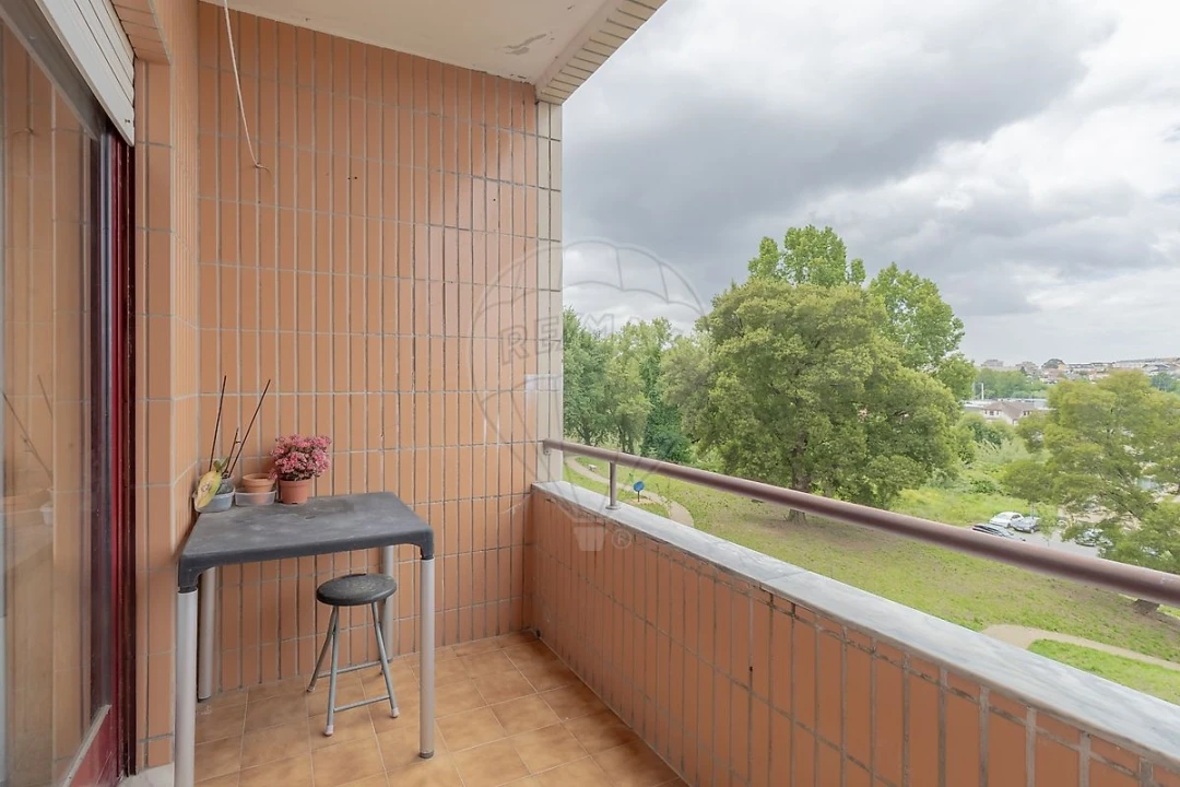 Apartamento T1 para Venda em Mafamude e Vilar do Paraíso Foto 12