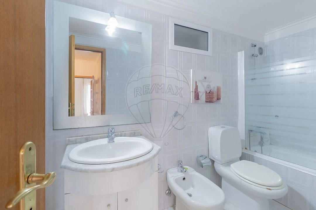 Apartamento T1 para Venda em Mafamude e Vilar do Paraíso Foto 16