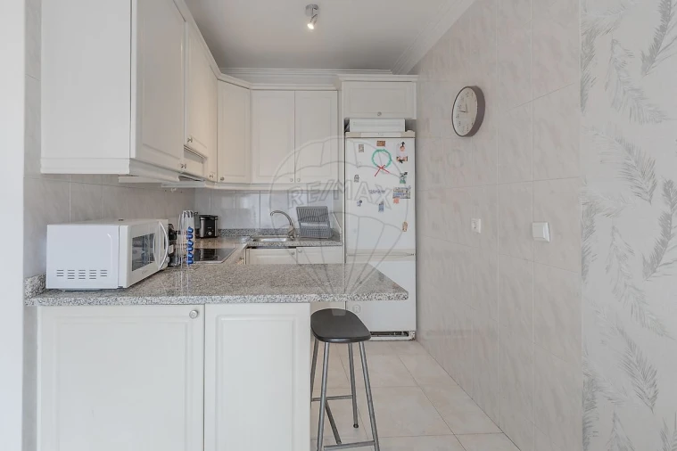 Apartamento T1 para Venda em Mafamude e Vilar do Paraíso Foto 7