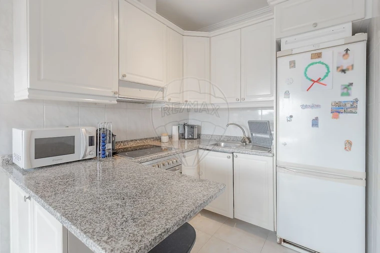 Apartamento T1 para Venda em Mafamude e Vilar do Paraíso Foto 2