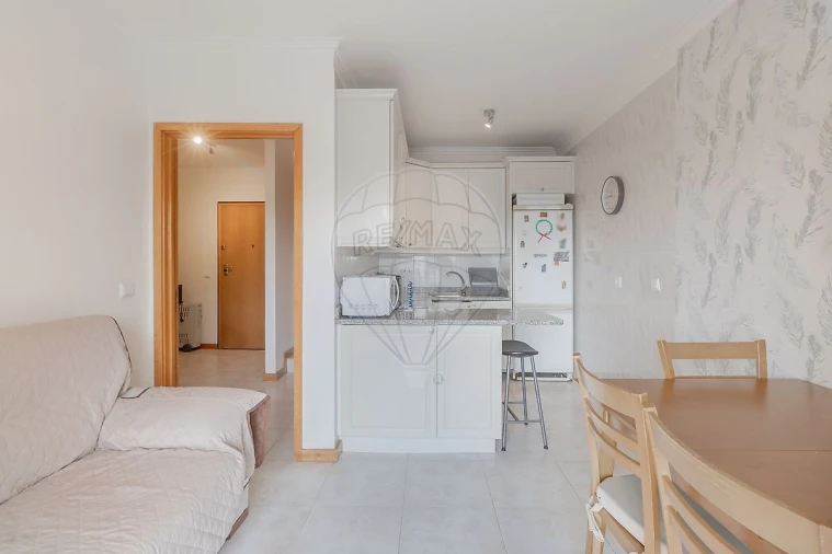 Apartamento T1 para Venda em Mafamude e Vilar do Paraíso Foto 9