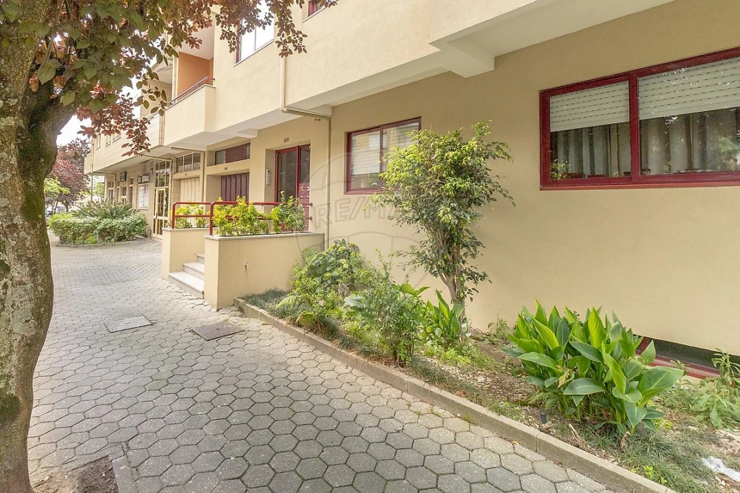 Apartamento T1 para Venda em Mafamude e Vilar do Paraíso Foto 3
