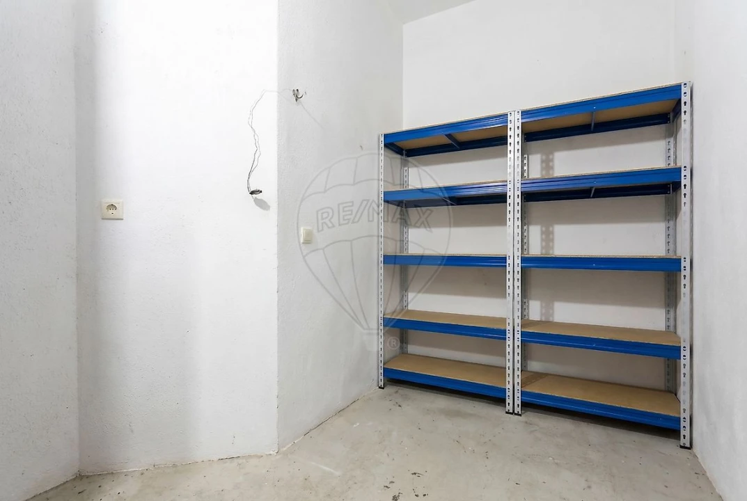 Apartamento T3 para Venda em Ramada e Caneças Foto 23
