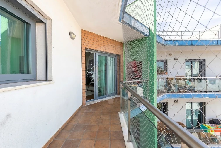 Apartamento T3 para Venda em Ramada e Caneças Foto 7