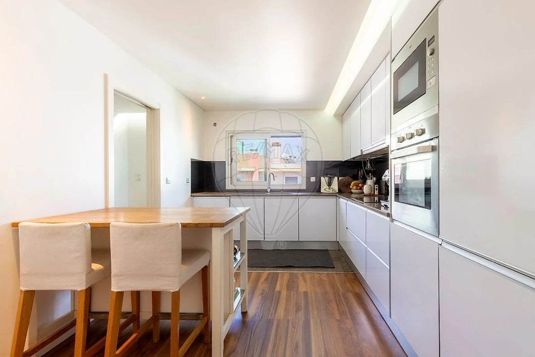 Apartamento T3 para Venda em Ramada e Caneças Foto 29