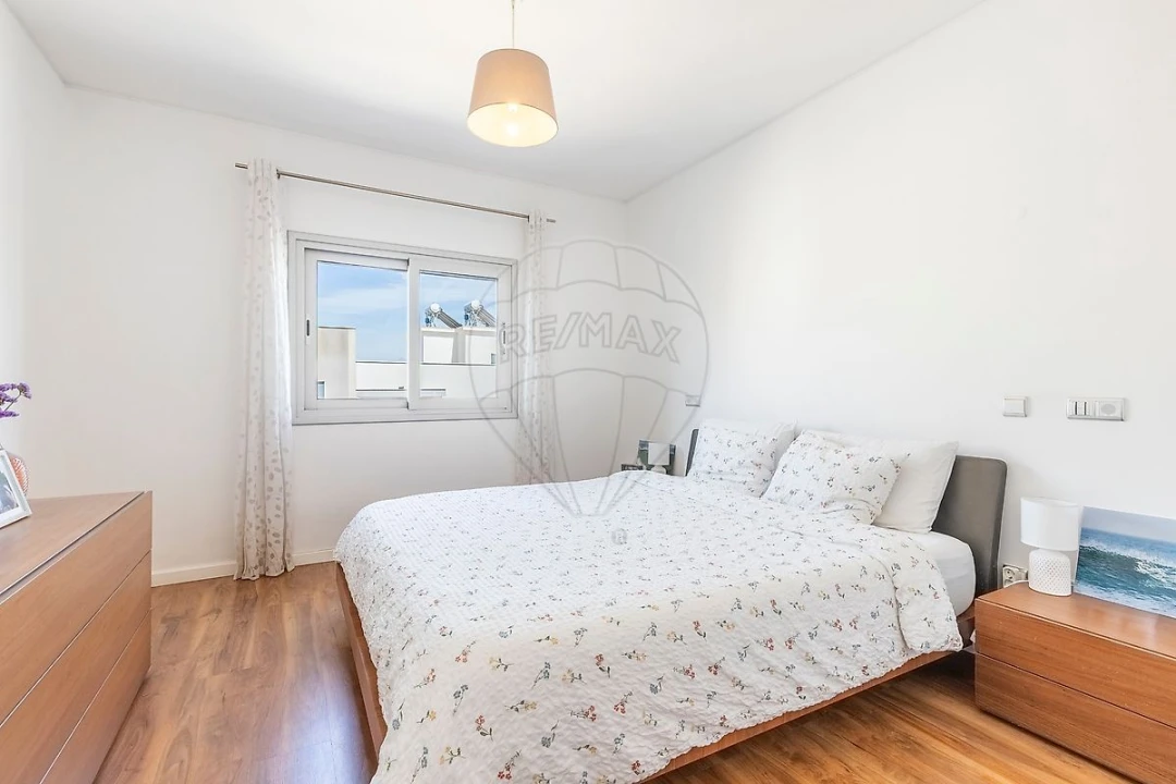 Apartamento T3 para Venda em Ramada e Caneças Foto 10