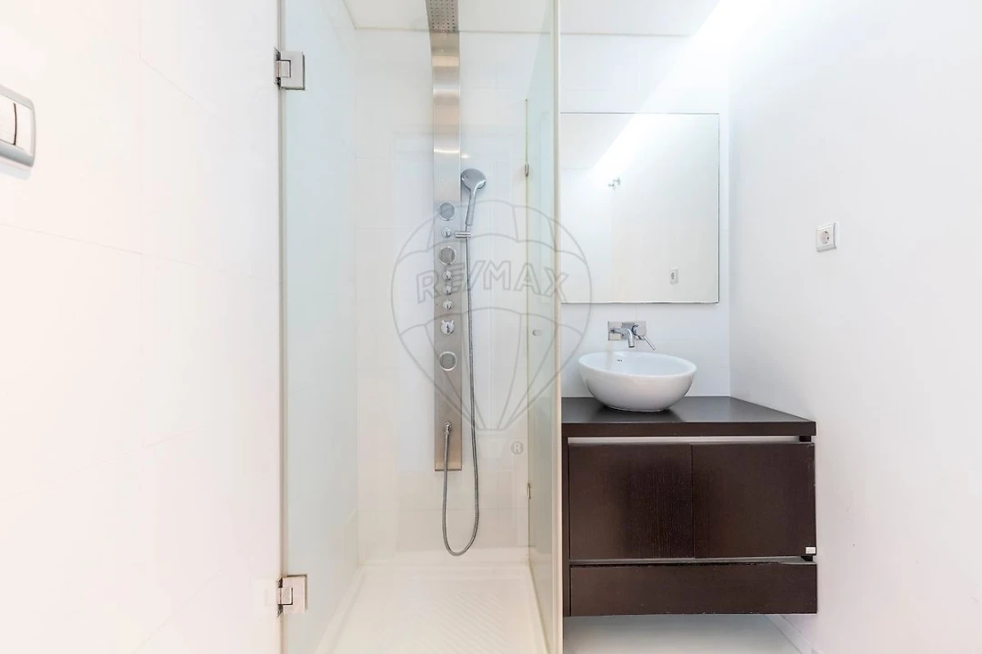 Apartamento T3 para Venda em Ramada e Caneças Foto 12