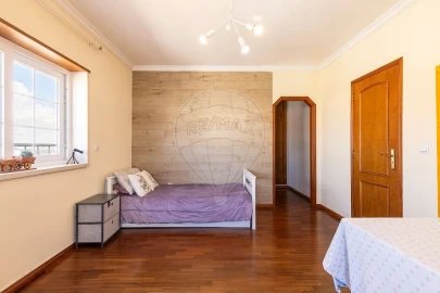 Moradia T3 para Venda em Santa Barbara