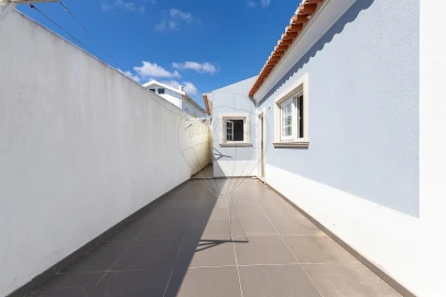 Moradia T3 para Venda em Santa Barbara