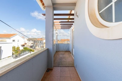 Moradia T3 para Venda em Santa Barbara