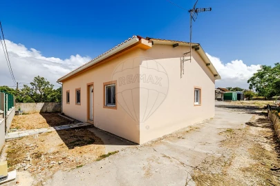 Moradia T4 para Venda em Glória do Ribatejo e Granho
