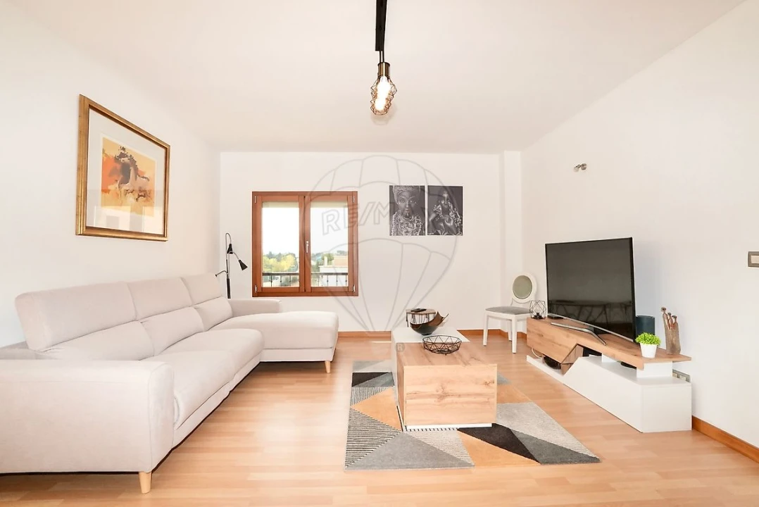 Apartamento T3 para Venda em Alverca do Ribatejo e Sobralinho Foto 2