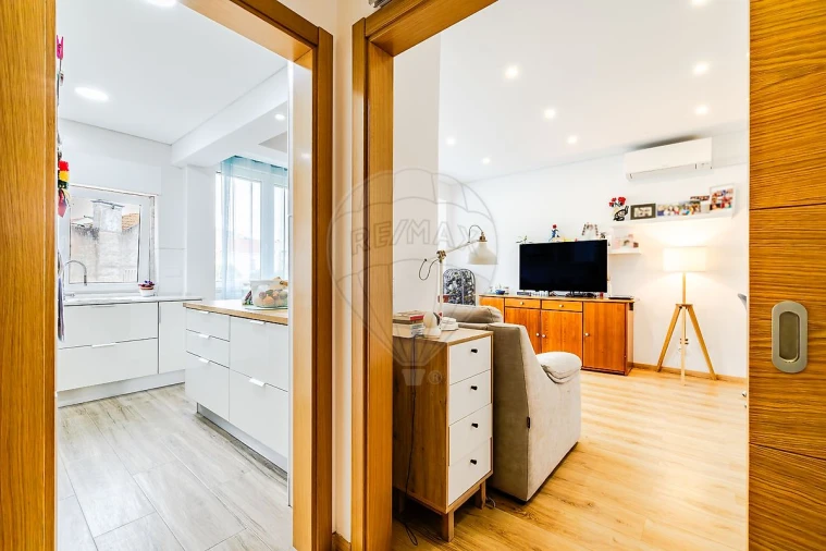 Apartamento T3 para Venda em Vila Franca de Xira Foto 11