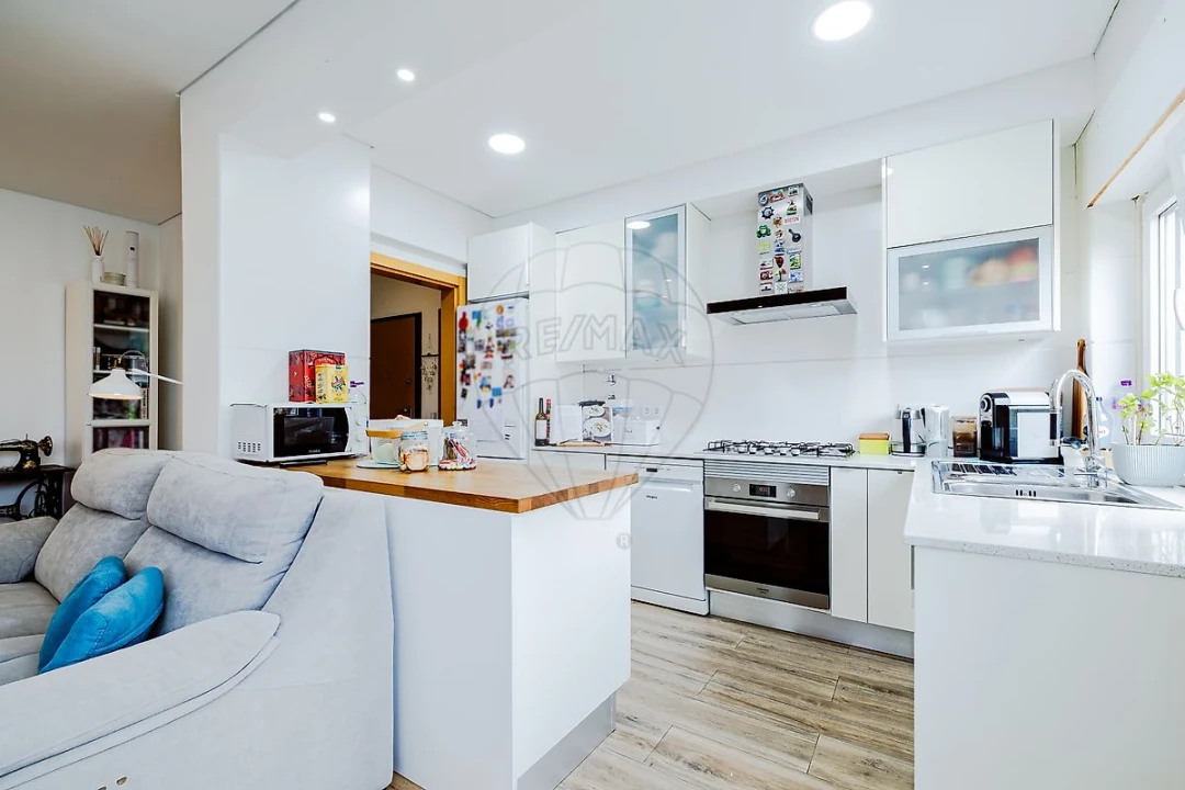 Apartamento T3 para Venda em Vila Franca de Xira Foto 7