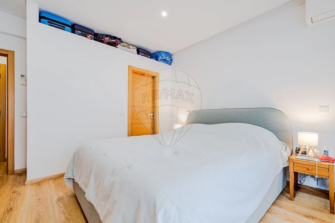 Apartamento T3 para Venda em Vila Franca de Xira Foto 17