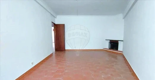 Apartamento T2 para Venda em Rio de Mouro