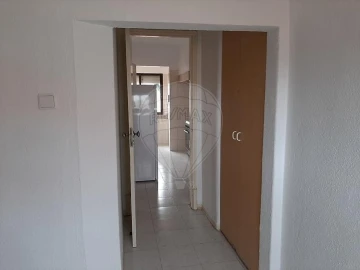 Apartamento T1 para Venda em Beato