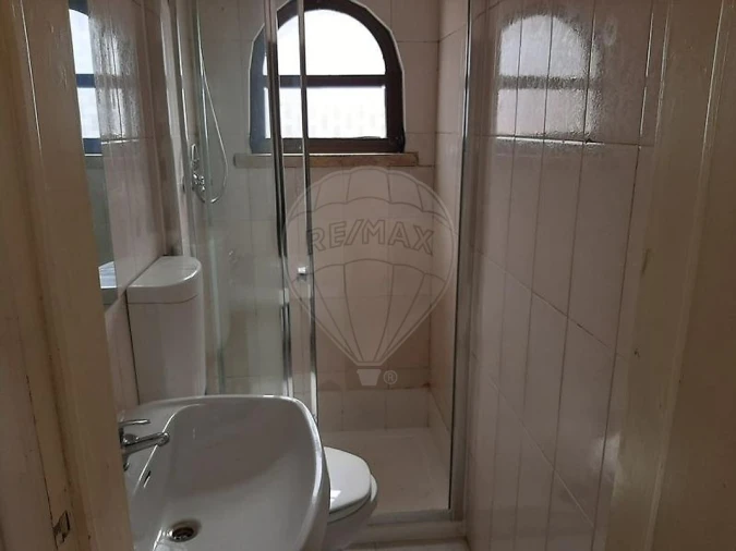 Apartamento T1 para Venda em Beato Foto 18