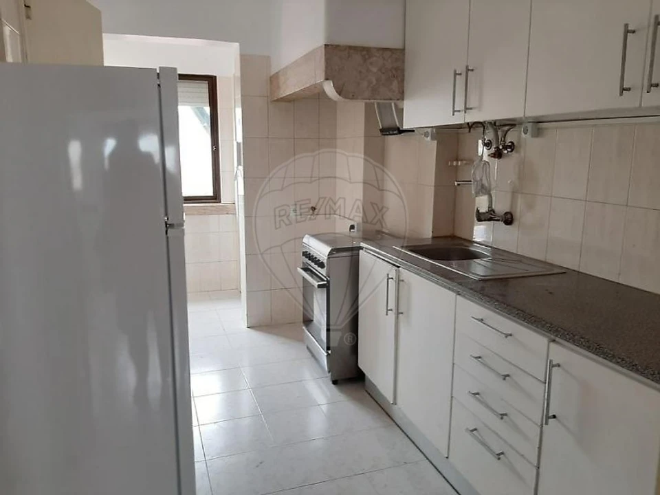 Apartamento T1 para Venda em Beato Foto 17