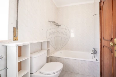 Apartamento T3 para Arrendamento em Glória e Vera Cruz