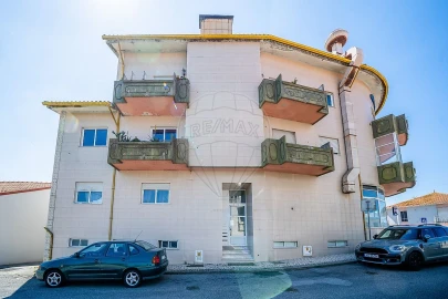 Apartamento T3 para Arrendamento em Glória e Vera Cruz