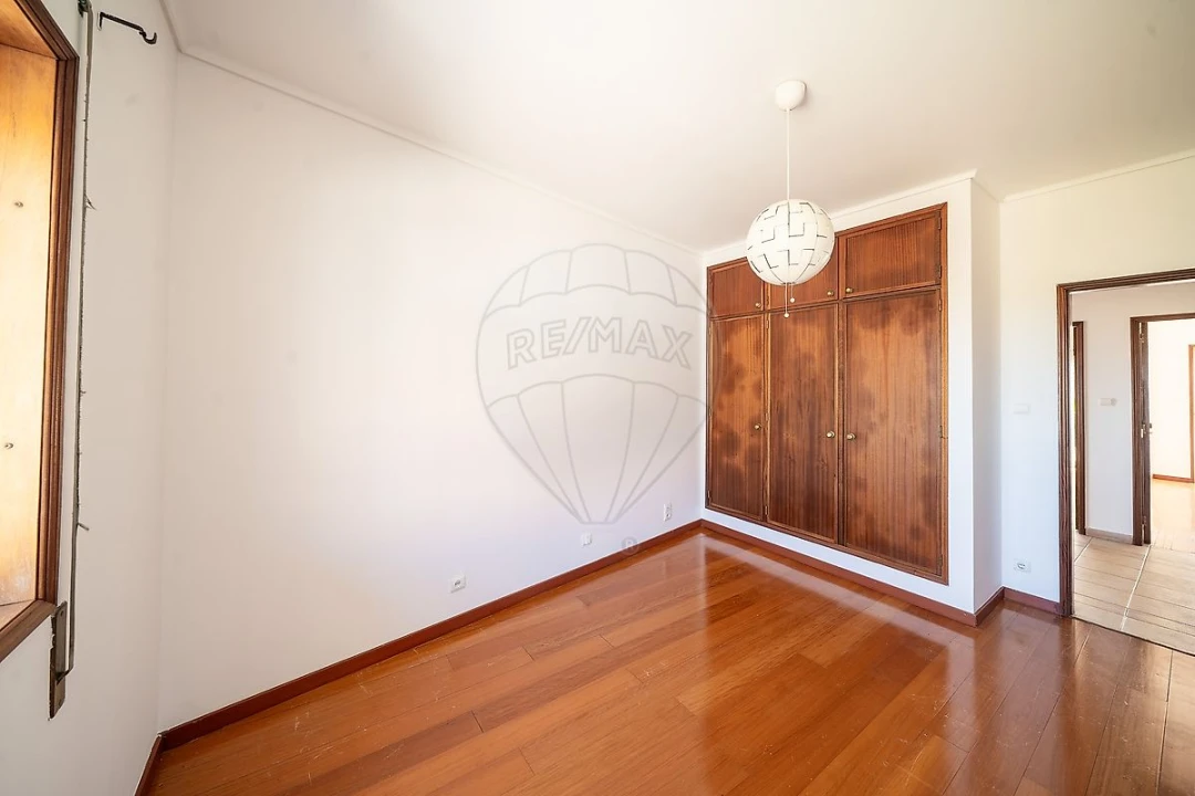 Apartamento T3 para Arrendamento em Glória e Vera Cruz Foto 11