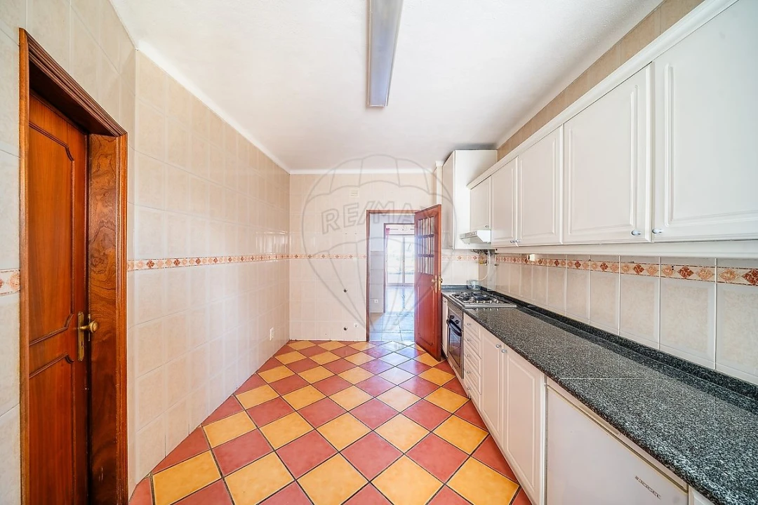 Apartamento T3 para Arrendamento em Glória e Vera Cruz Foto 22