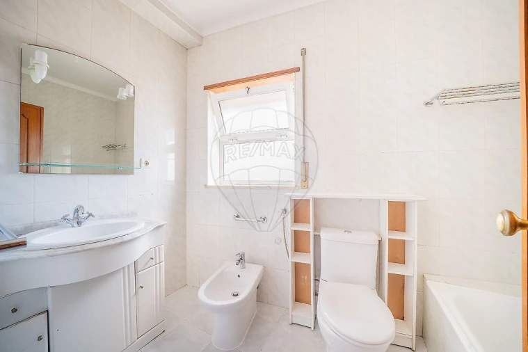 Apartamento T3 para Arrendamento em Glória e Vera Cruz Foto 16