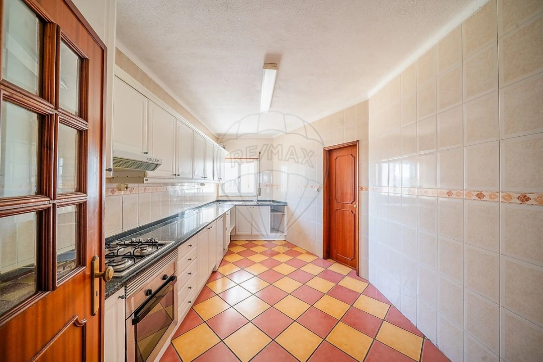 Apartamento T3 para Arrendamento em Glória e Vera Cruz Foto 25