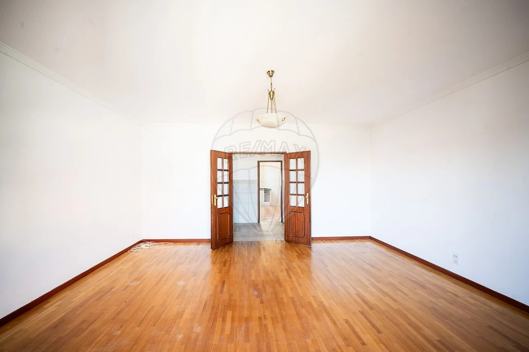 Apartamento T3 para Arrendamento em Glória e Vera Cruz Foto 6