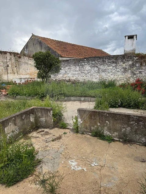Moradia T2 para Venda em Manique do Intendente, Vila Nova de São Pedro e Maçussa