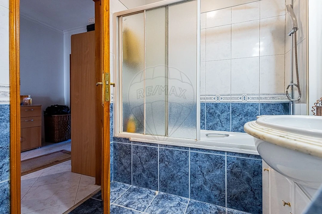 Apartamento T2 para Venda em Castanheira do Ribatejo e Cachoeiras Foto 35