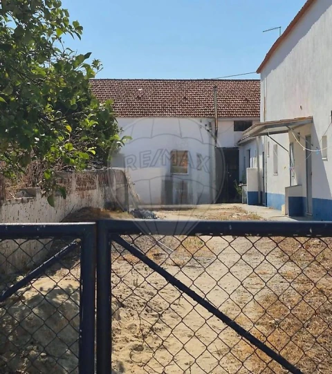 Moradia T4 para Venda em Pegões